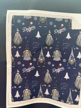 New L.A. Dodgers holiday gnome Sherpa throw blanket